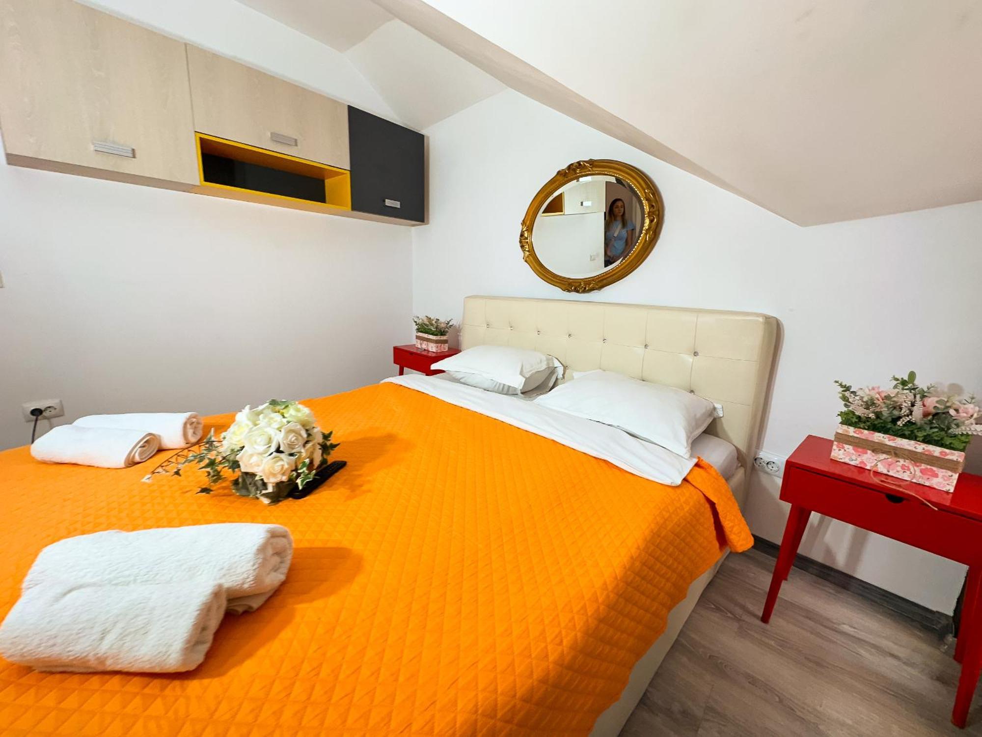 The Vintage - Wonderful Apartment In Best Location クラヨーヴァ エクステリア 写真