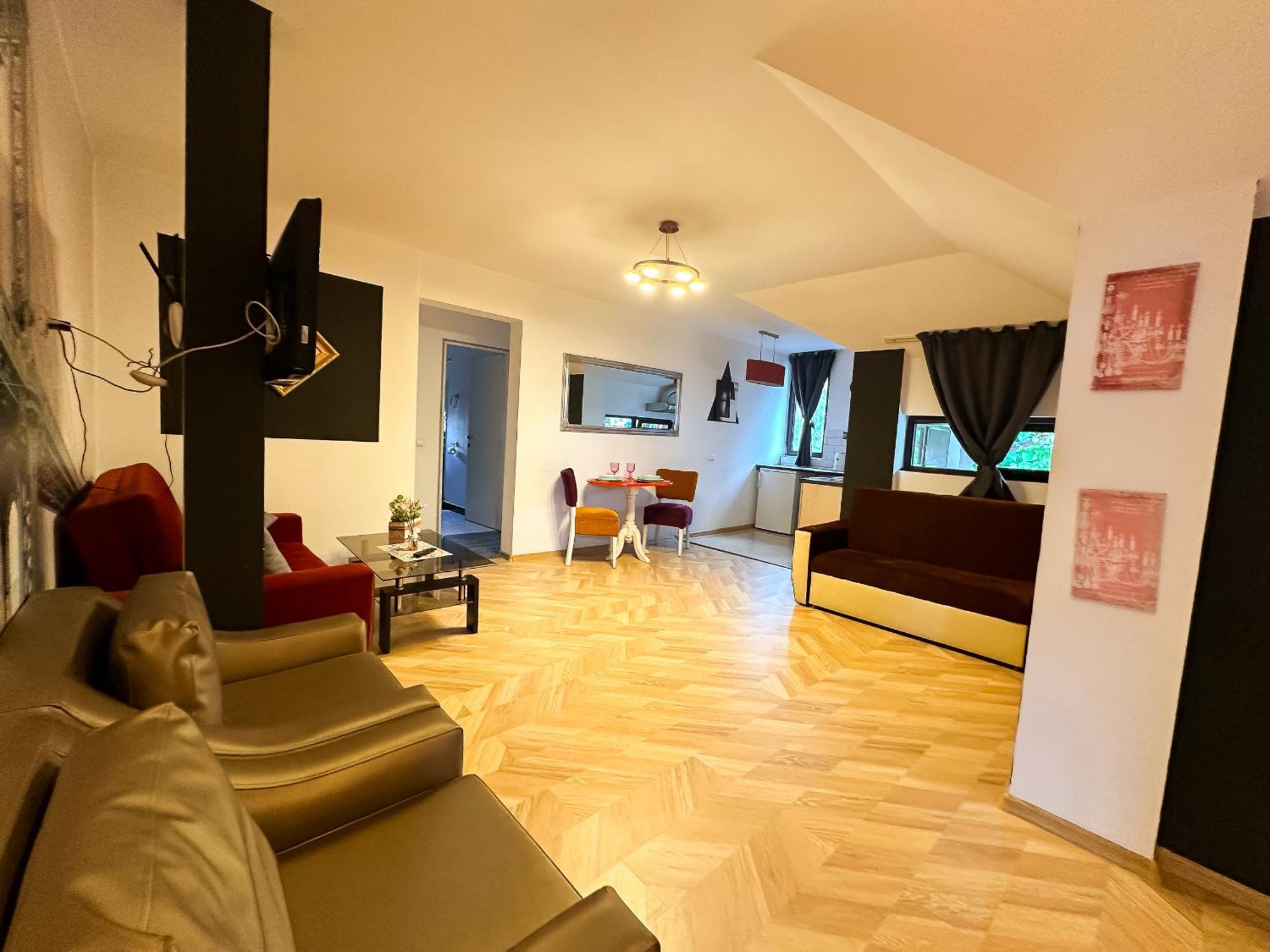 The Vintage - Wonderful Apartment In Best Location クラヨーヴァ エクステリア 写真